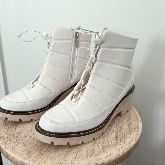 Blondo Daisy Waterproof Lug Sole Boot in White Size 10 NWOB - Picture 3 of 12